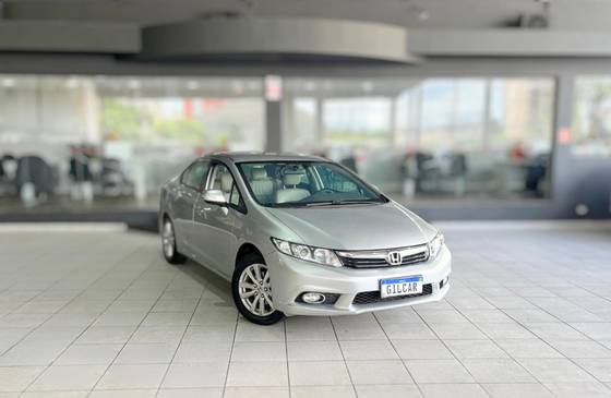 HONDA CIVIC 2.0 LXR 16V FLEX 4P AUTOMÁTICO